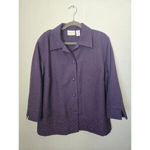 Women's Plus Size Front Button Blazer. Purple. Size 18W